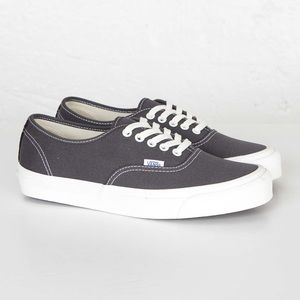 Vans OG AUTHENTIC LX sz 8 gray NEW